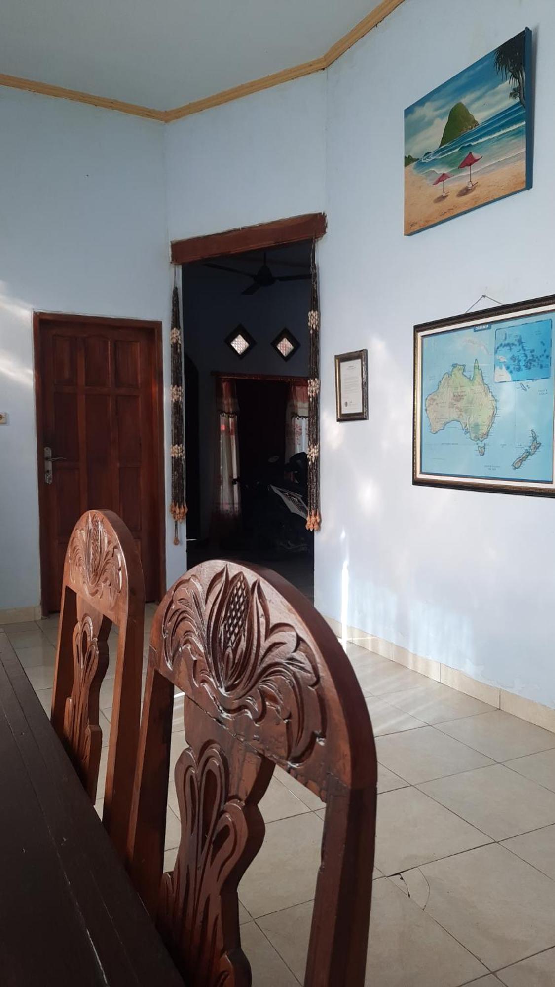 Red Beach Homestay Pasanggaran Habitación foto
